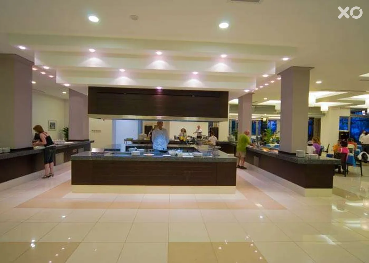 Bomo Platamon Cronwell Resort