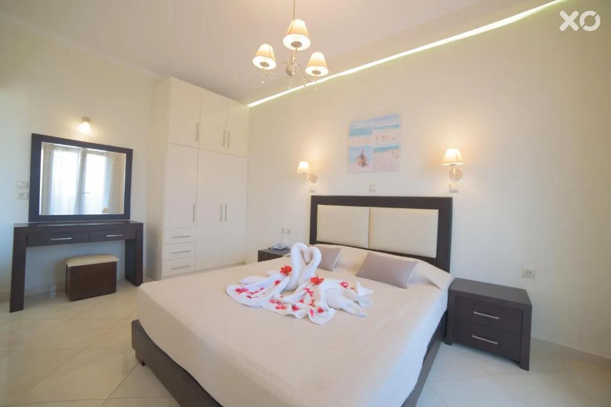Robolla Beach Aparthotel