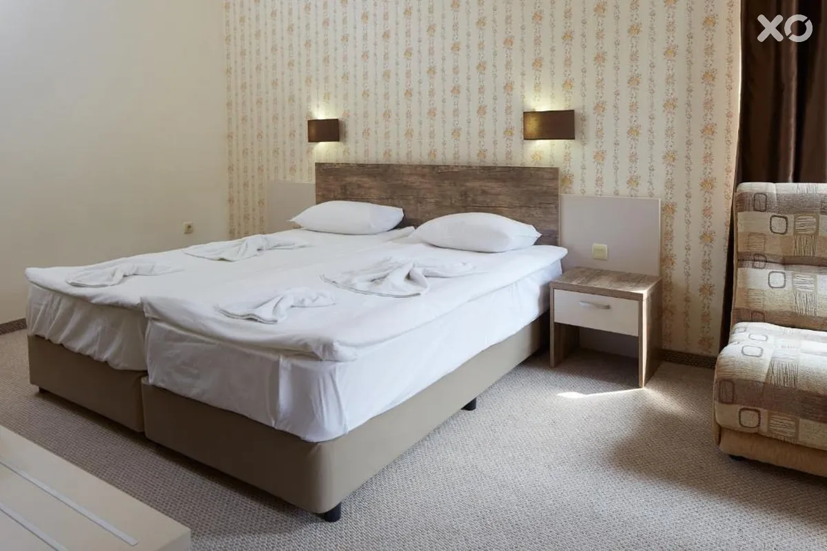 Lira Hotel