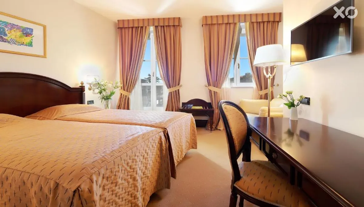 Arbiana Hotel