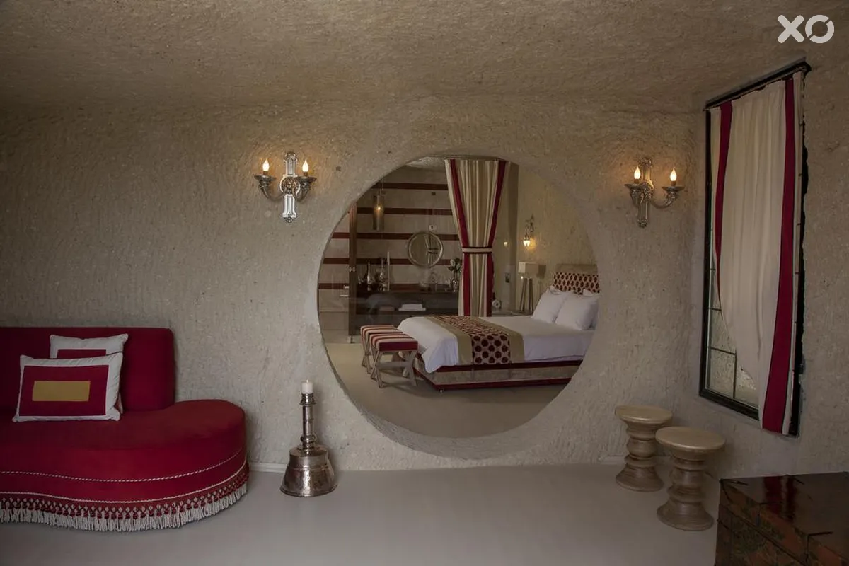 Hezen Cave Hotel