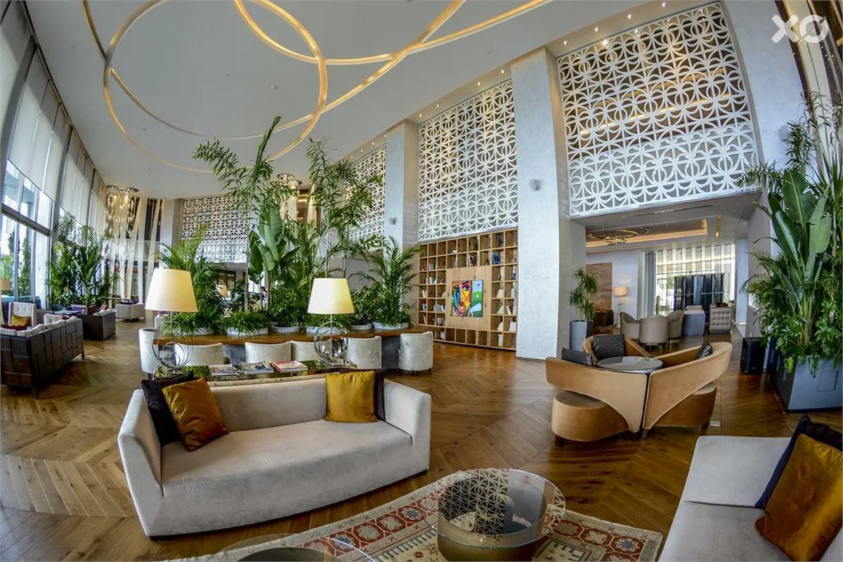 Akra Hotel