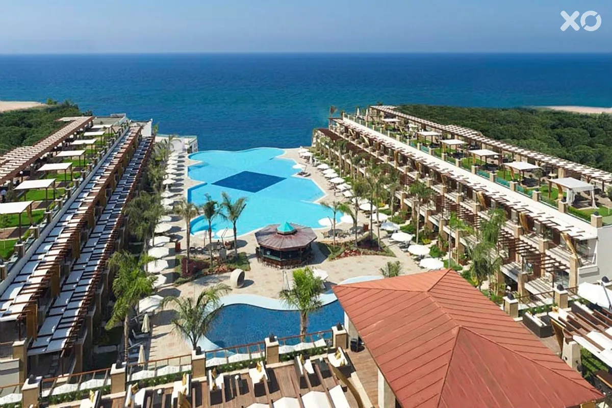 Cratos Premium Hotel & Casino