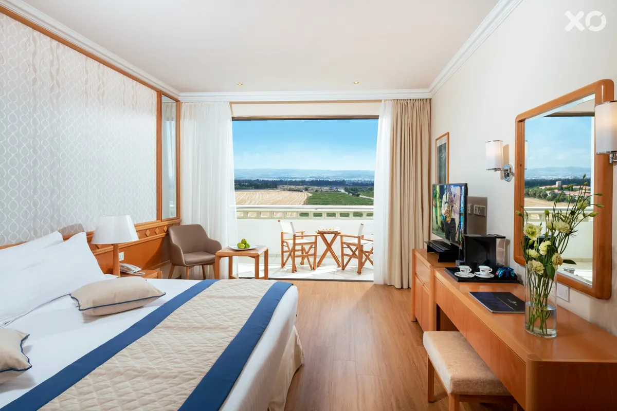 Constantinou Bros Athena Beach Hotel