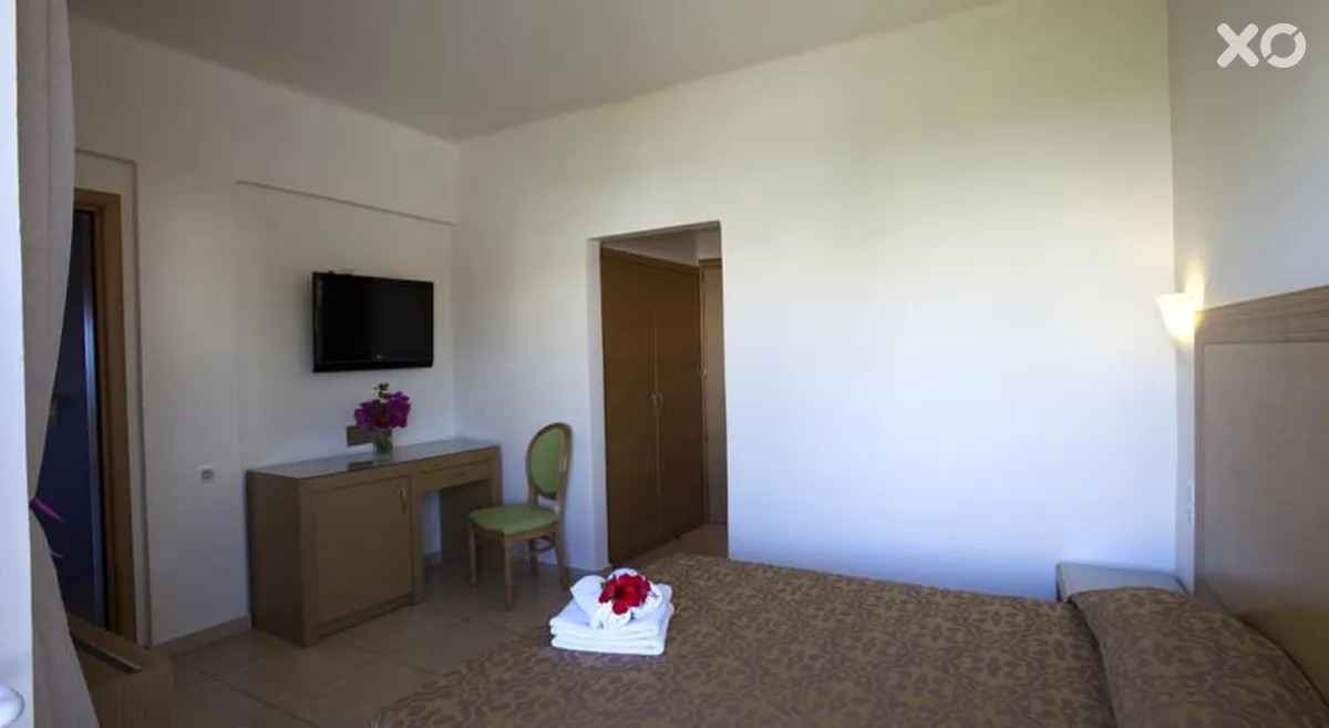 Itanos Hotel