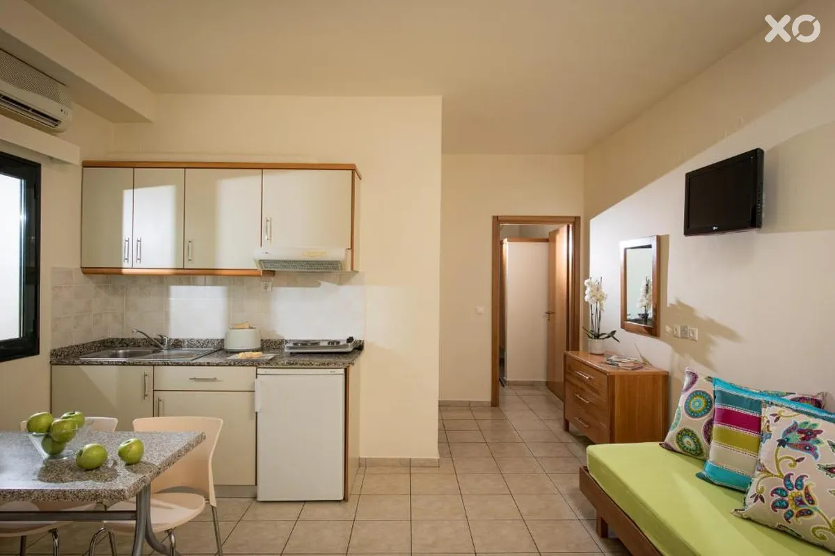 Kristalli Hotel Apartments