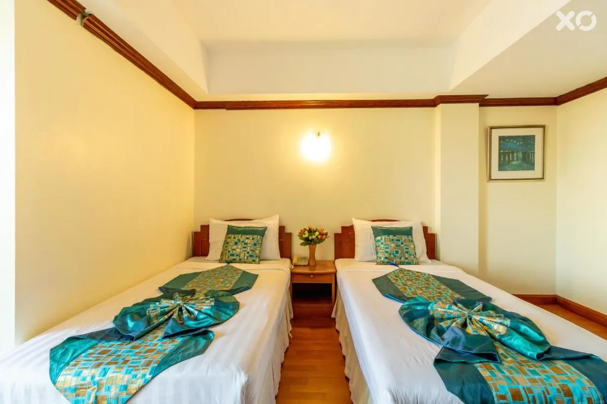 Chomsin Hua Hin Hotel