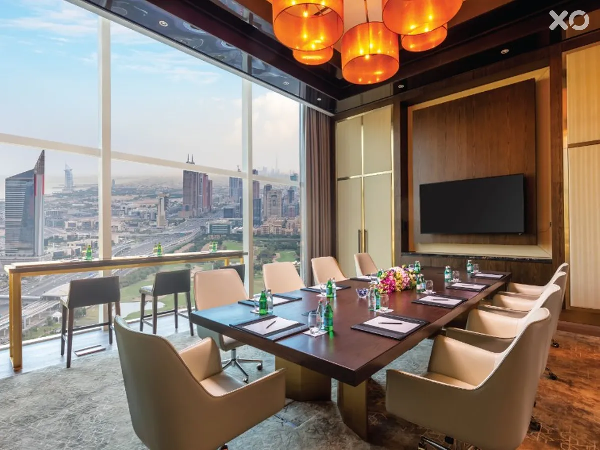 Taj Jumeirah Lakes Towers