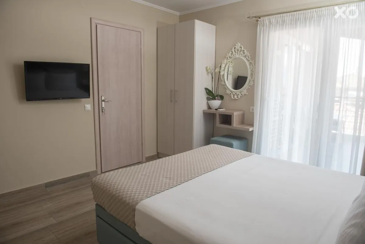 Ammos Beach Studios & Suites