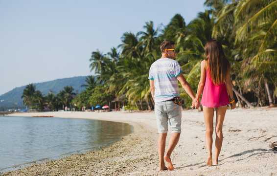 Мальдіви — острів відкриттів! Бунгало на пляжі, білий пісок і тиша тропіків
