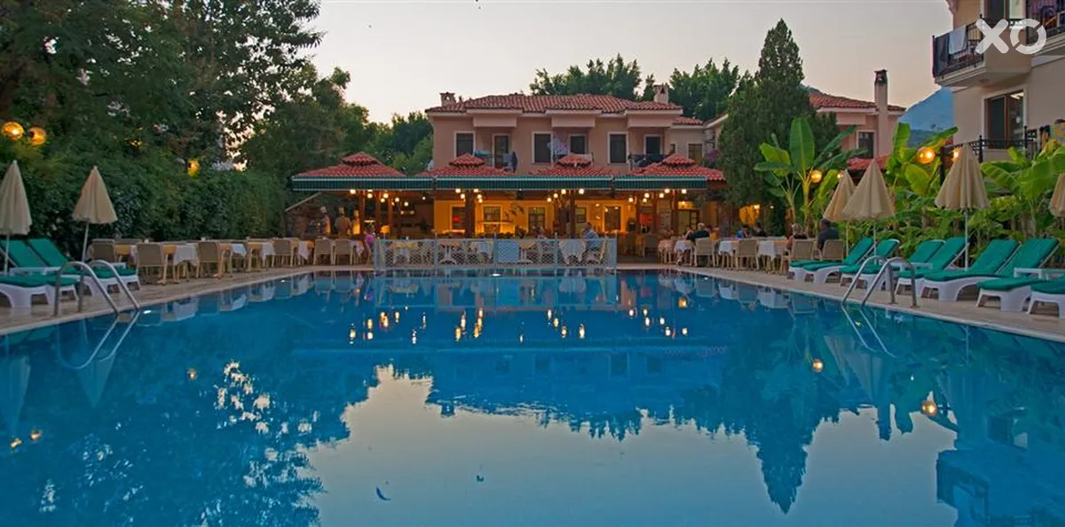 Perdikia Beach Hotel