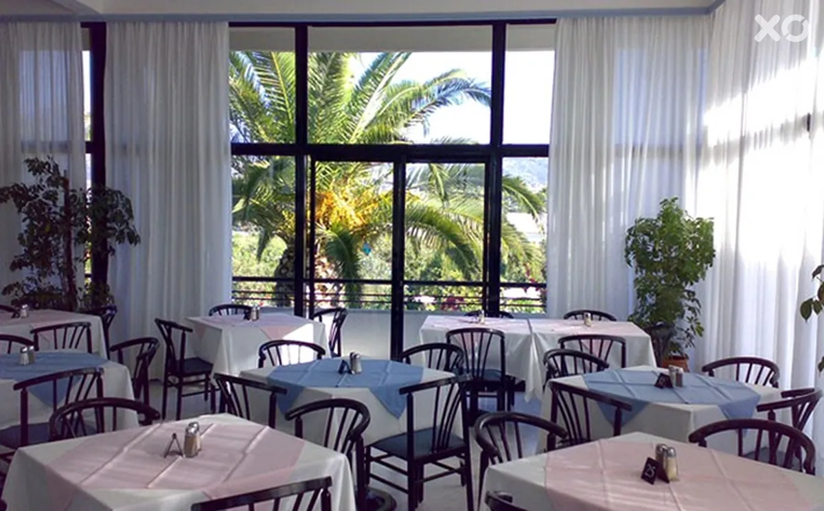 Nina Beach Hotel