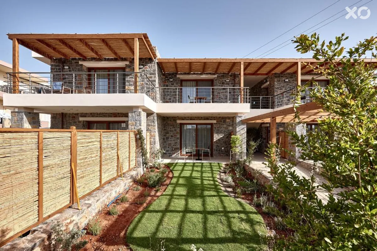 Volta Suites & Villas