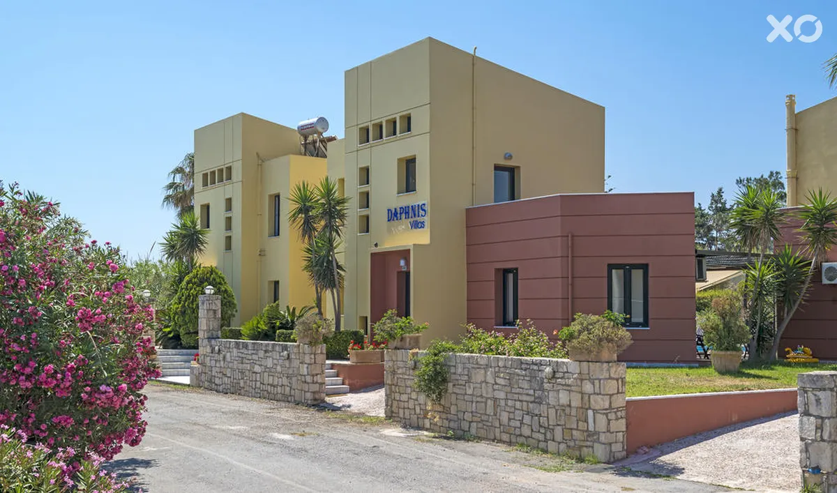 Daphnis Villas