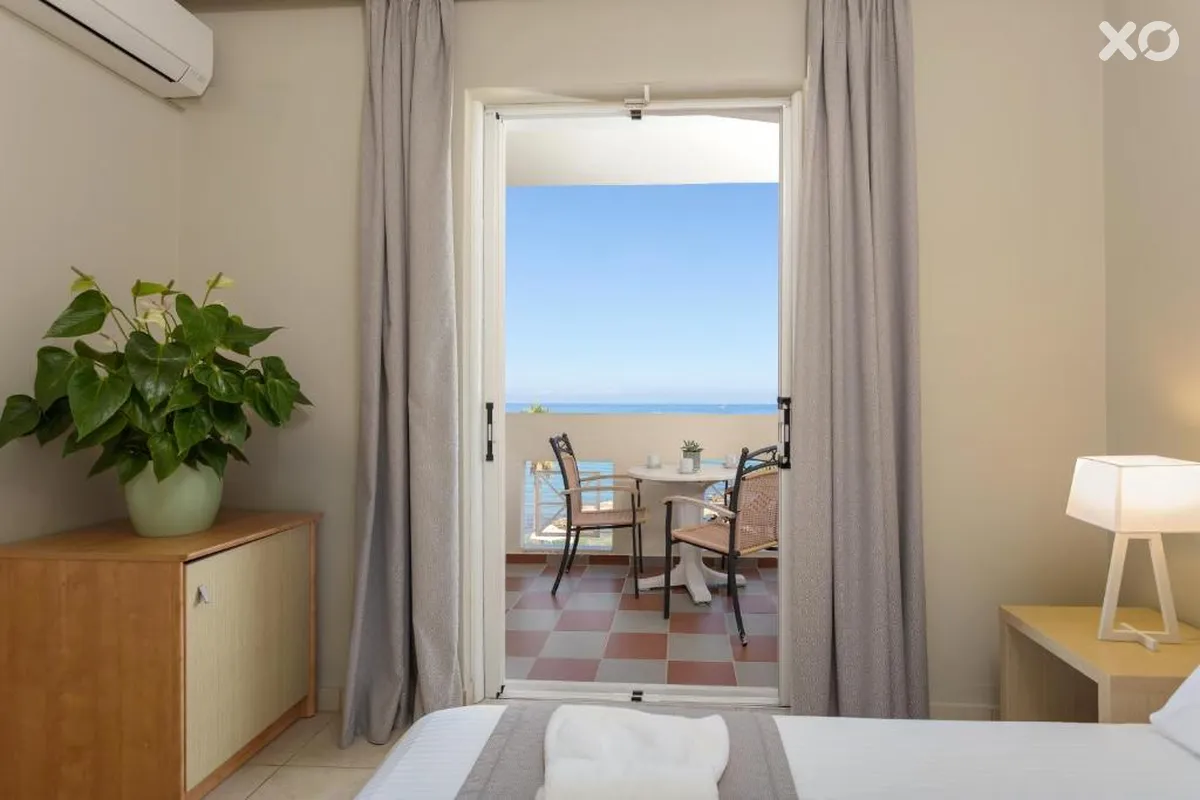 Xenos Kamara Beach Hotel