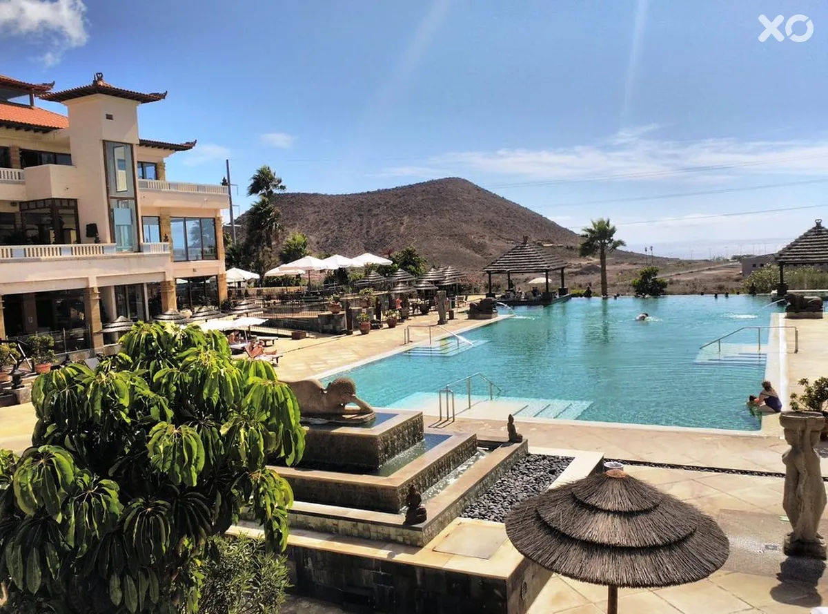 Regency Country Club Apartments & Suites