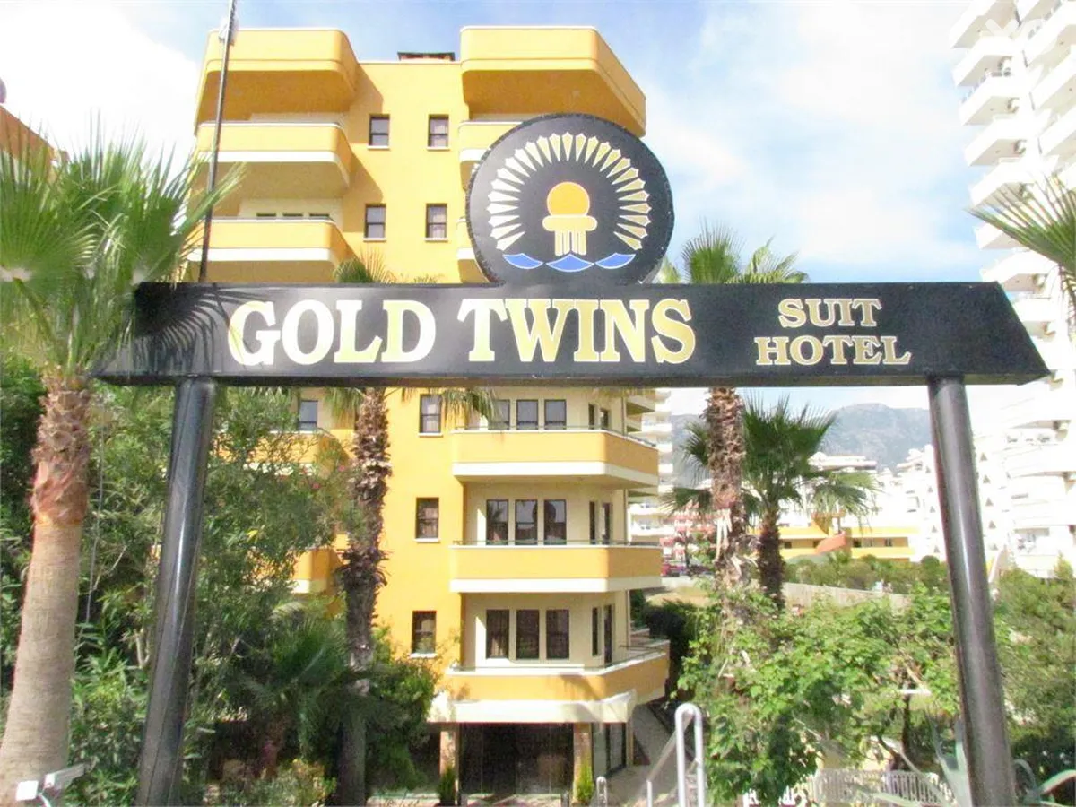 Gold Twins Family Beach Hotel