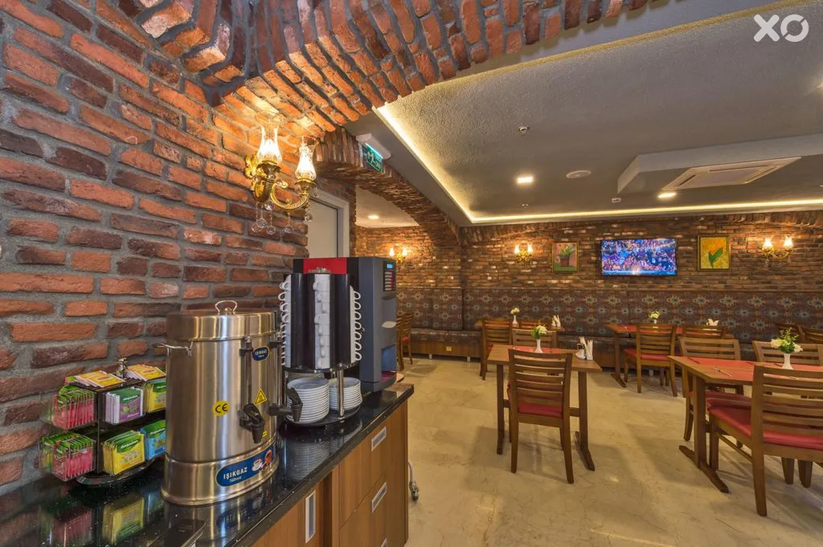 Aprilis Gold Hotel