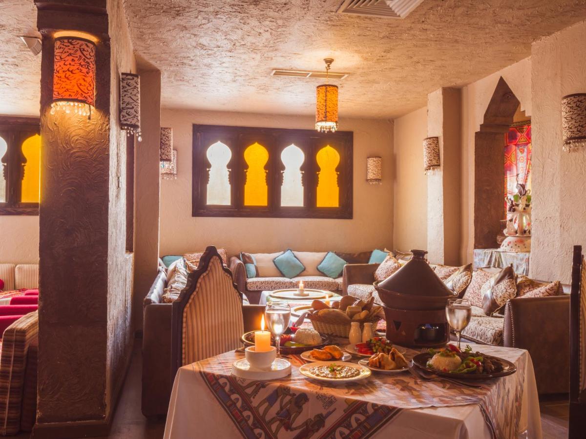 Sunny Days El Palacio