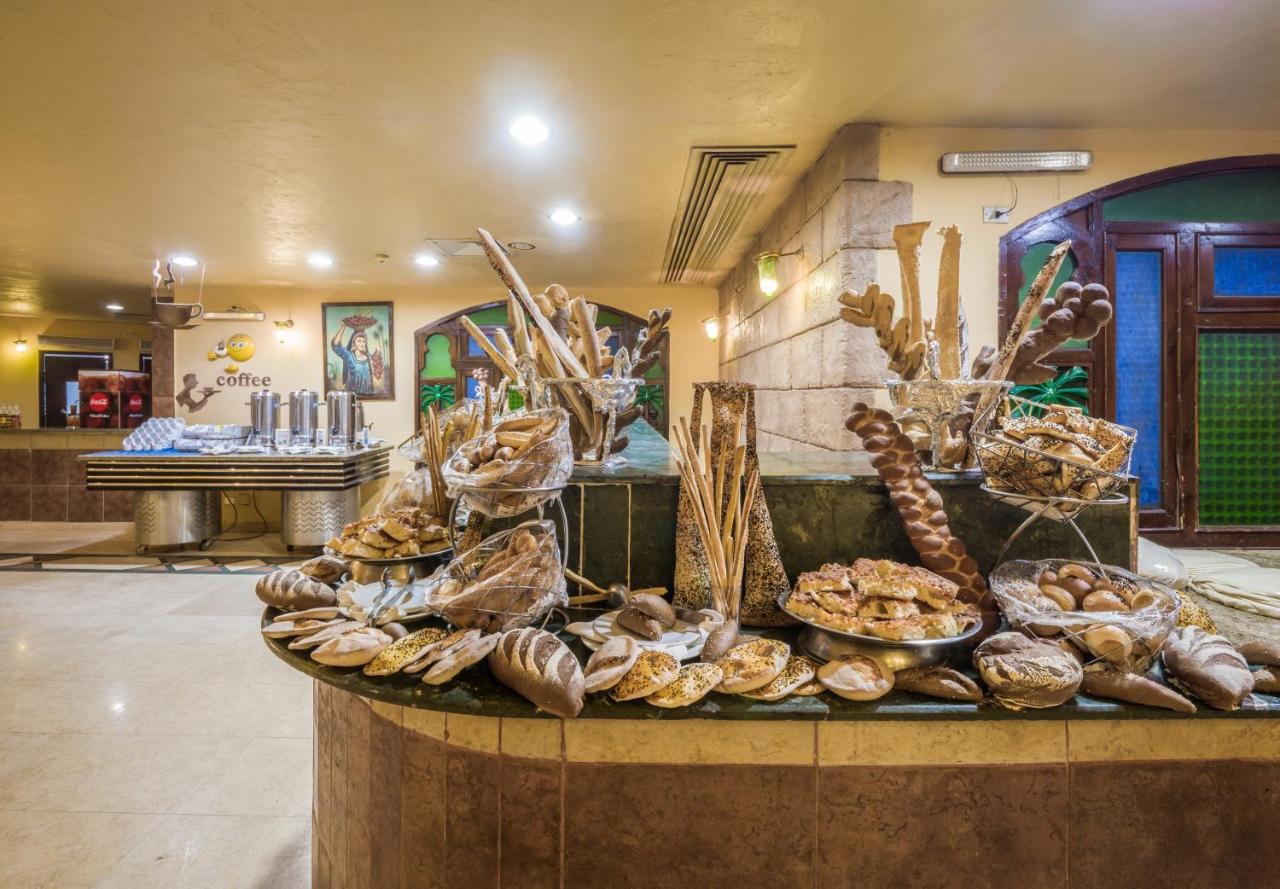 Sunny Days Mirette Family Apartments & Resort