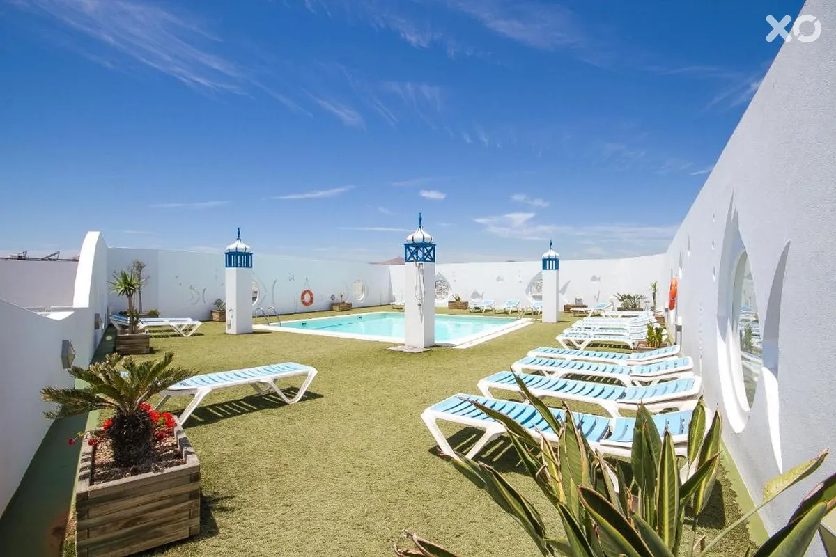 Lancelot Hotel