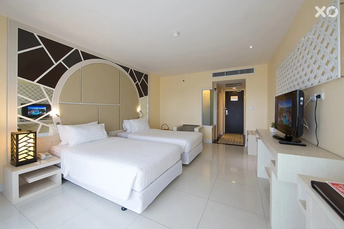 Andaman Embrace Patong