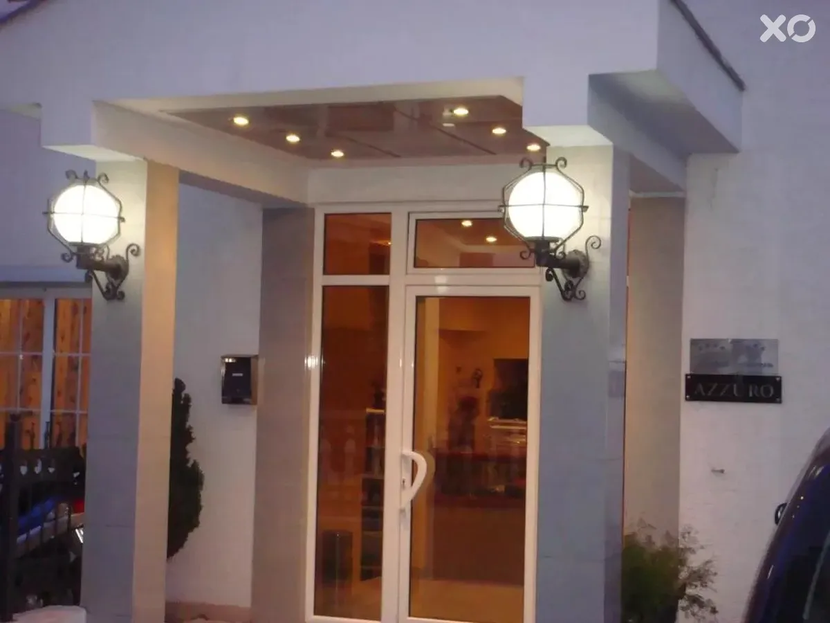 Azzuro Apartments