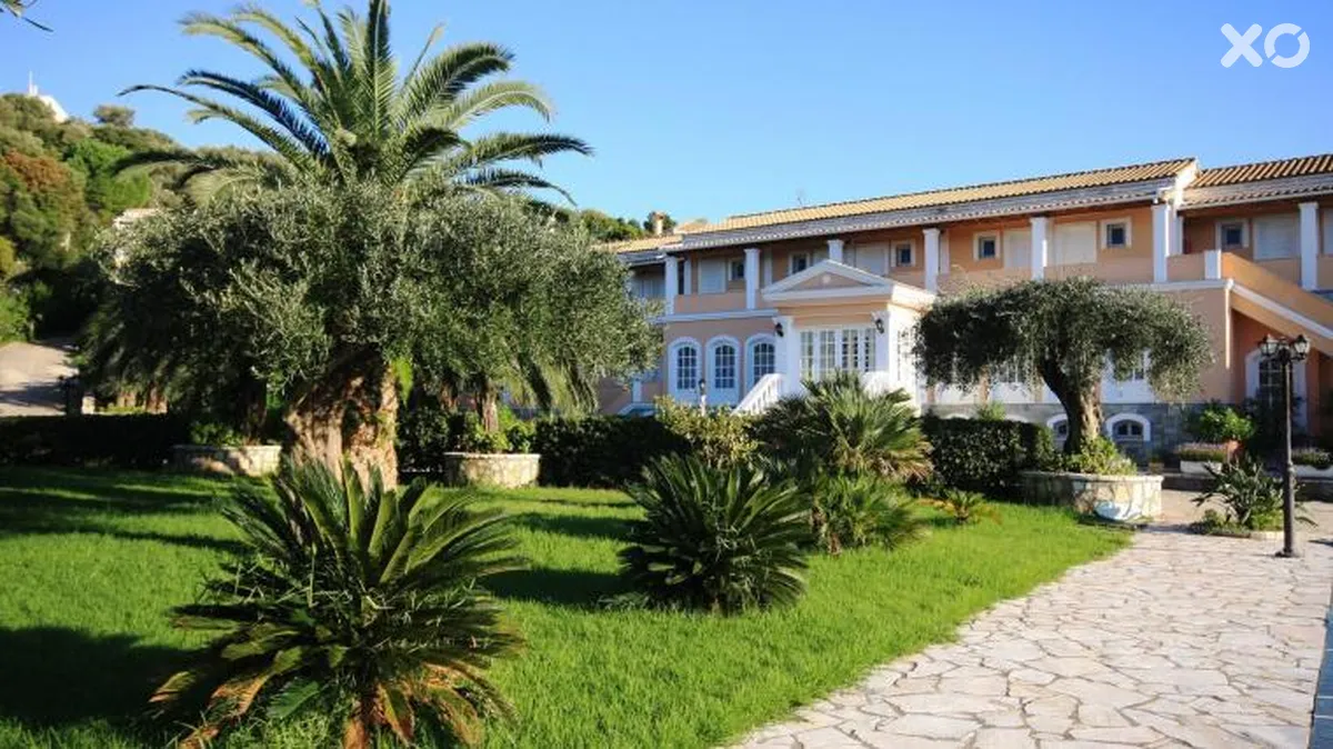 Nefeli Hotel