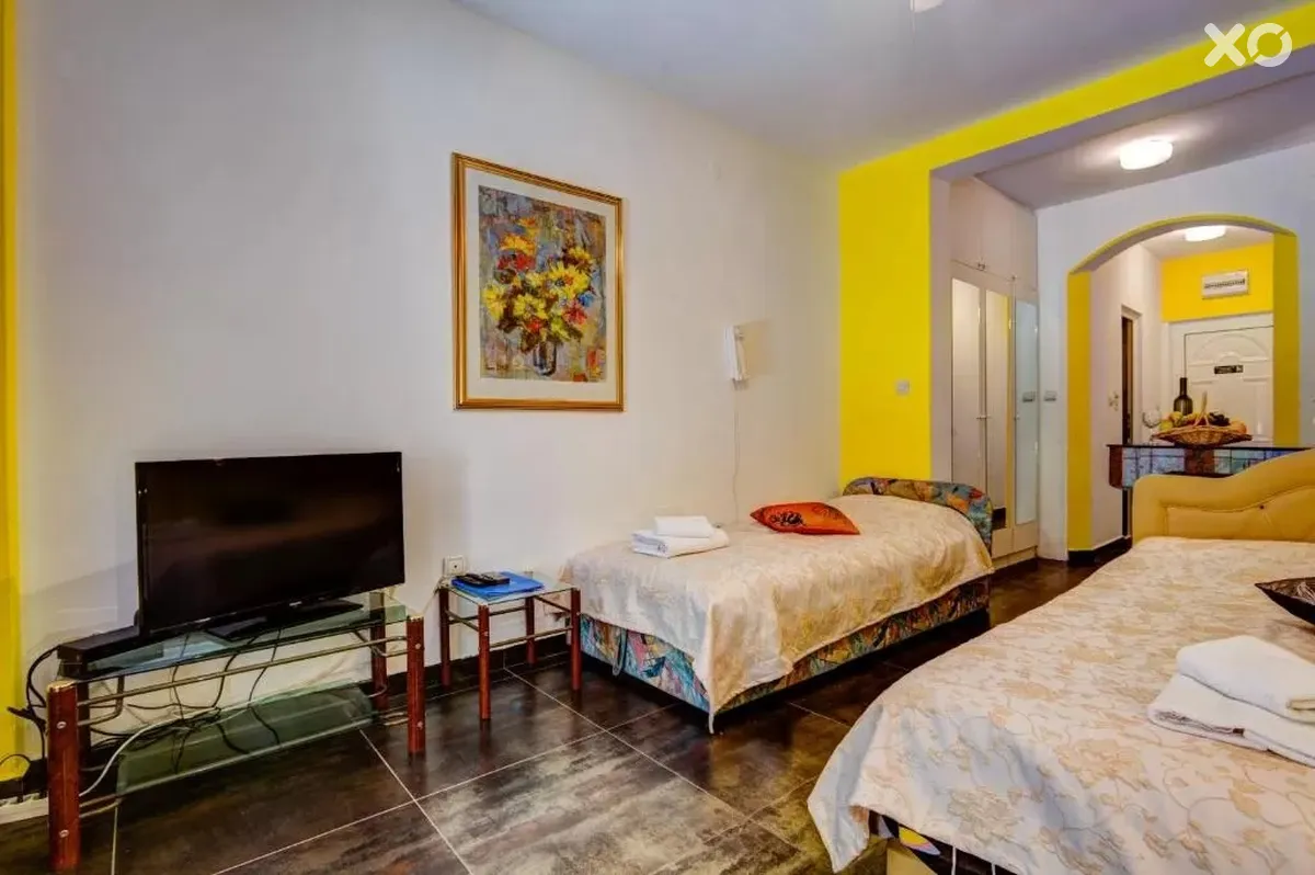 Sun Rose Apartments