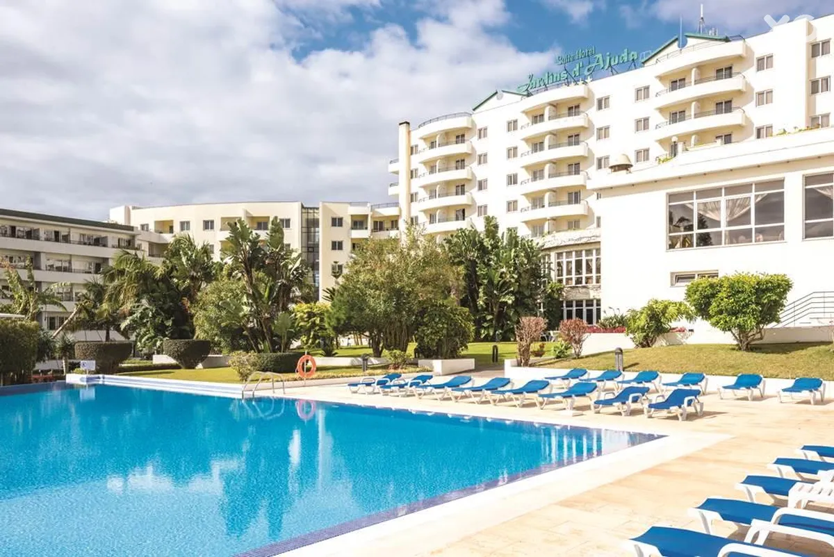 Jardins d'Ajuda Suite Hotel