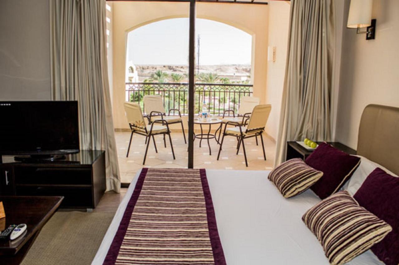 Jaz Makadi Saraya Palms