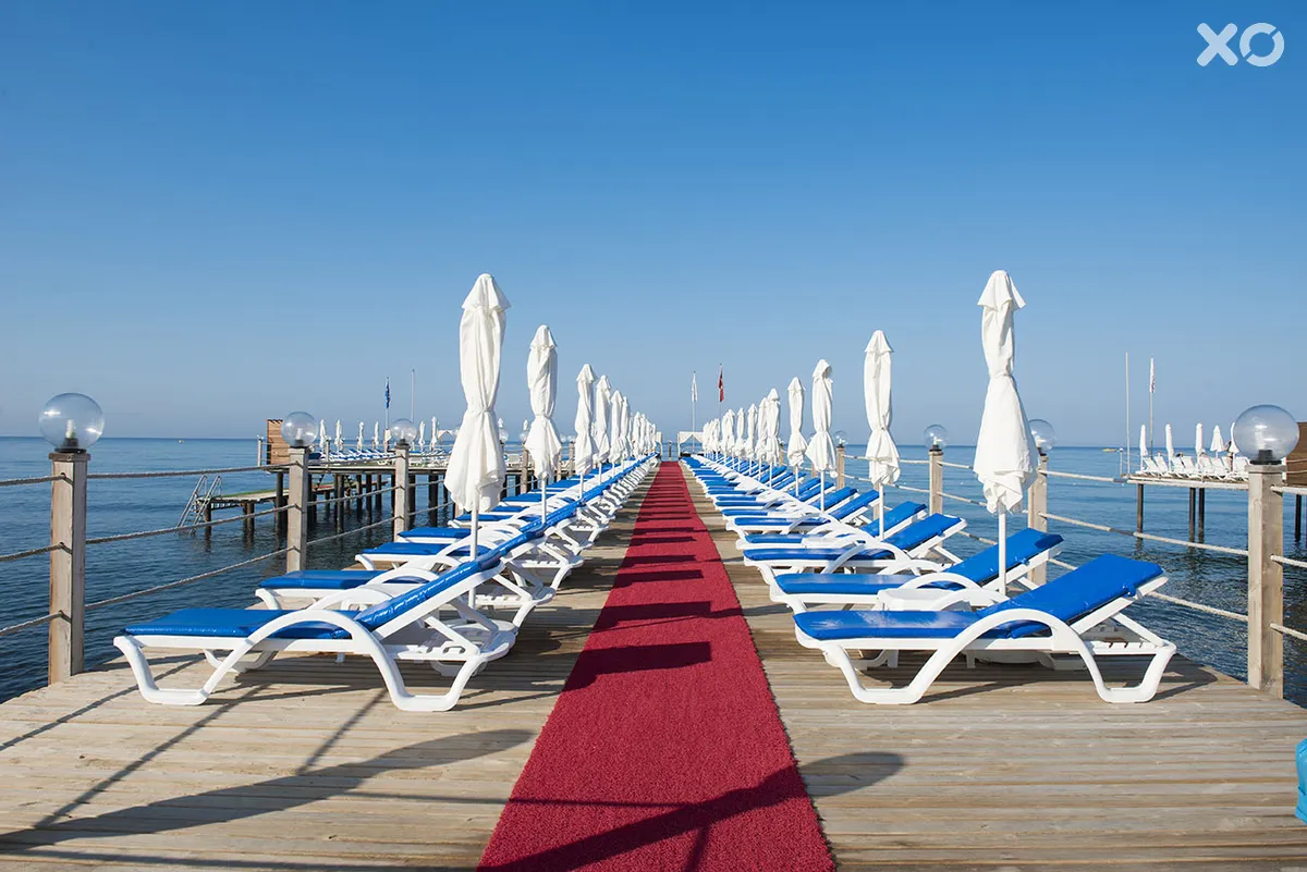 Quattro Beach Spa & Resort Hotel