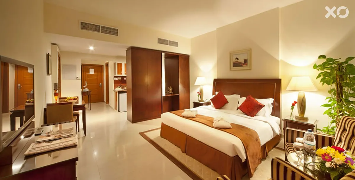 Clifton International Hotel
