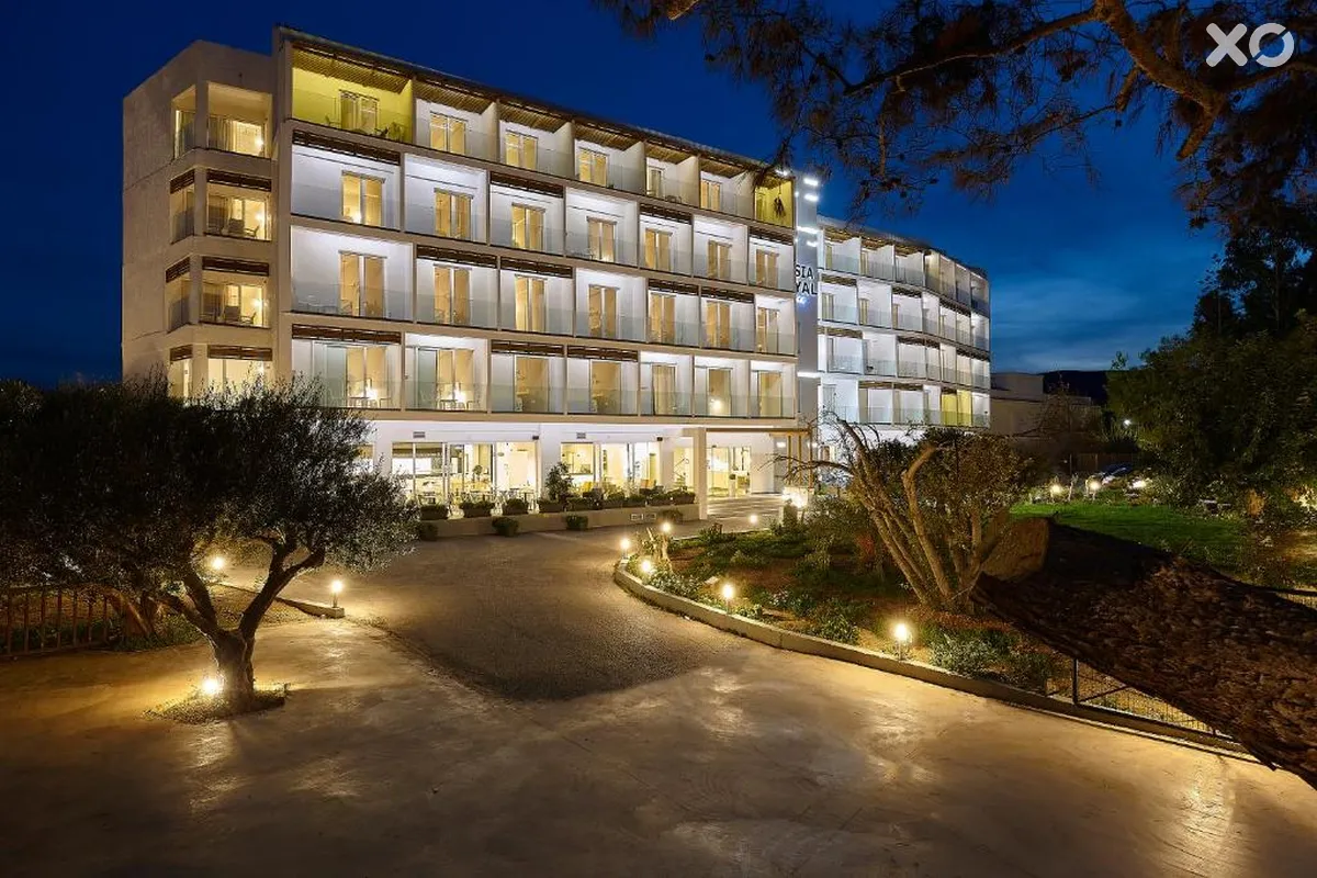 Vasia Royal Hotel