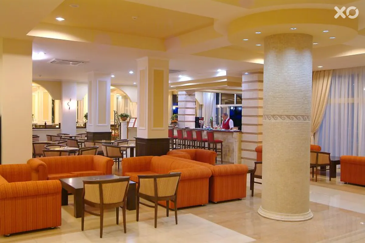 Anesis Hotel