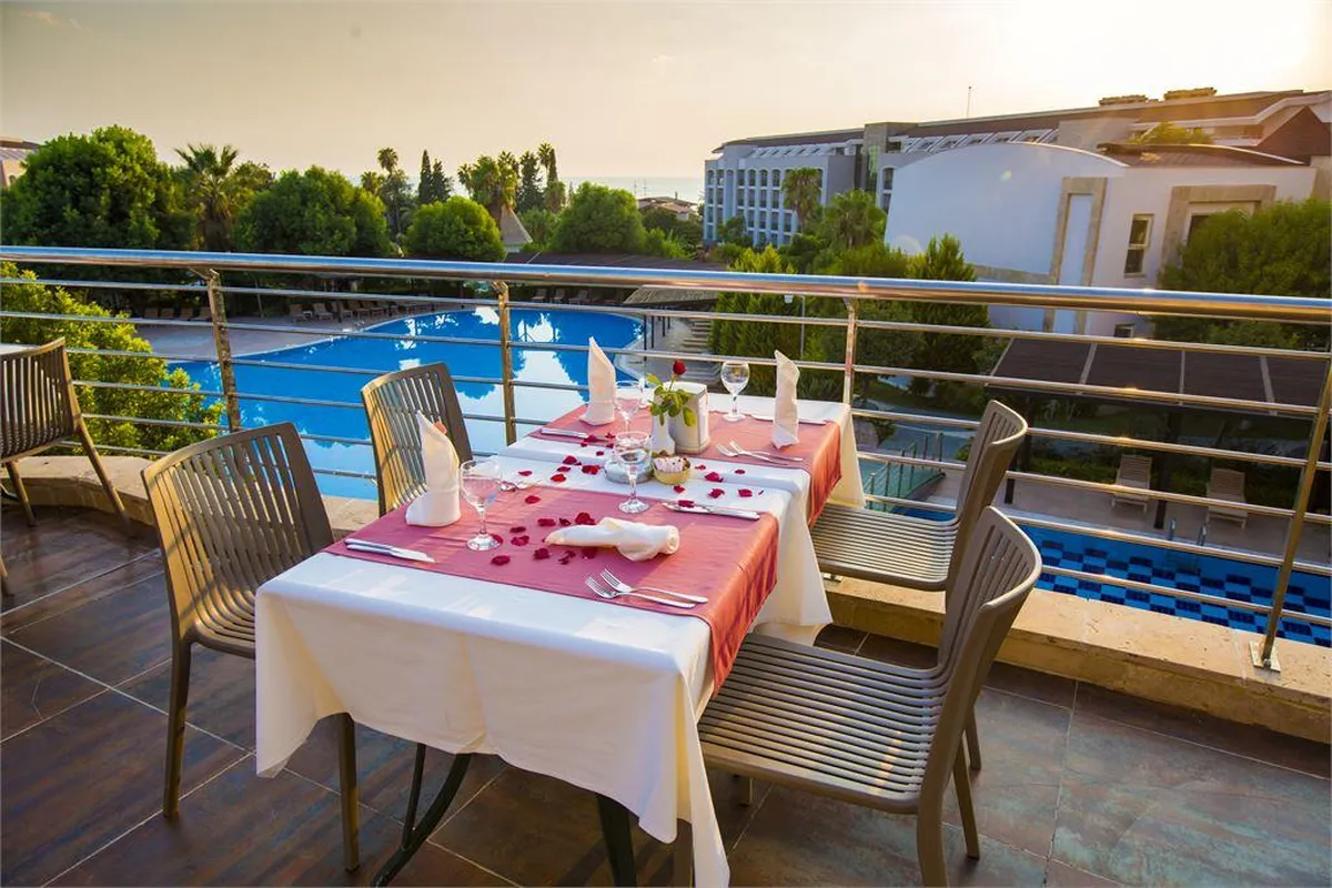 Horus Paradise Luxury Resort