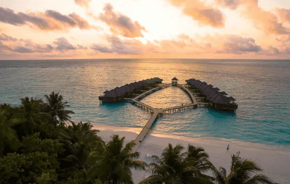 Поринь у магію Мальдів!