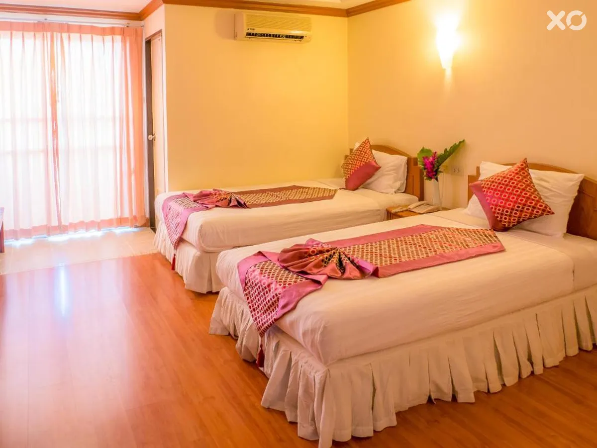Chomsin Hua Hin Hotel
