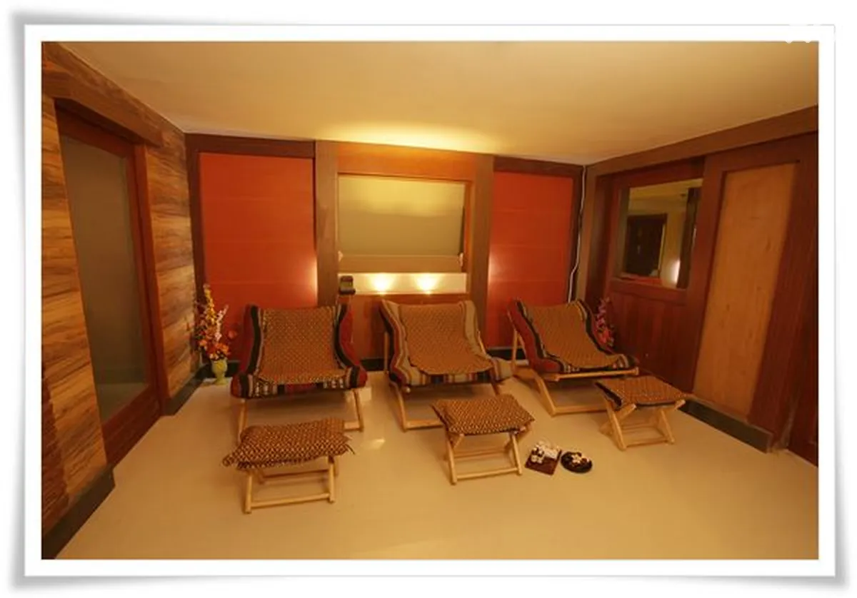 Convenient Grand Hotel