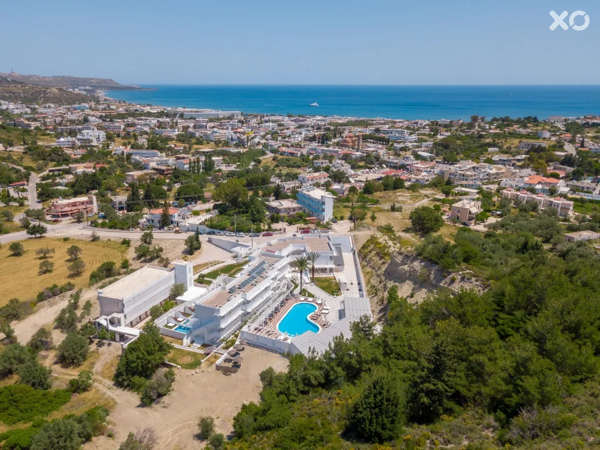 Alex Beach Hotel Bungalows