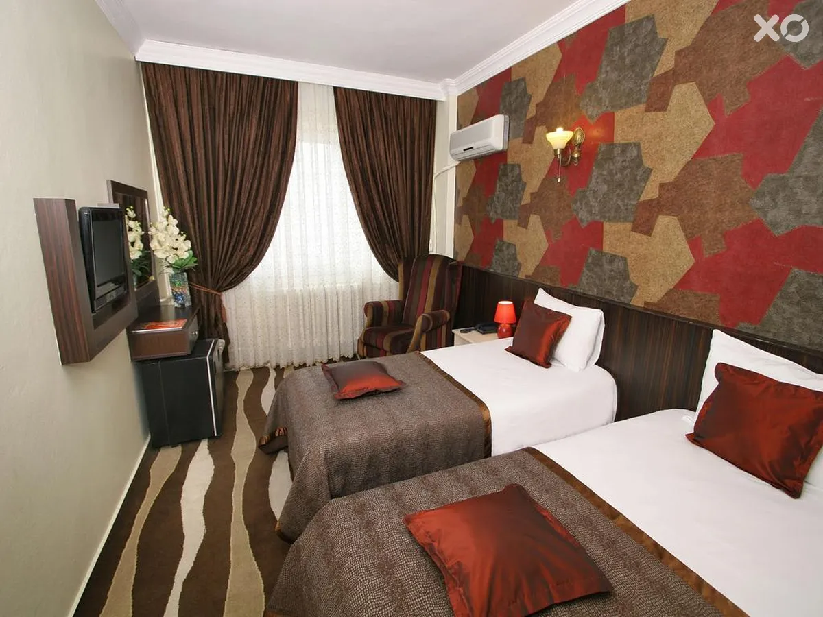 Maya Hotel