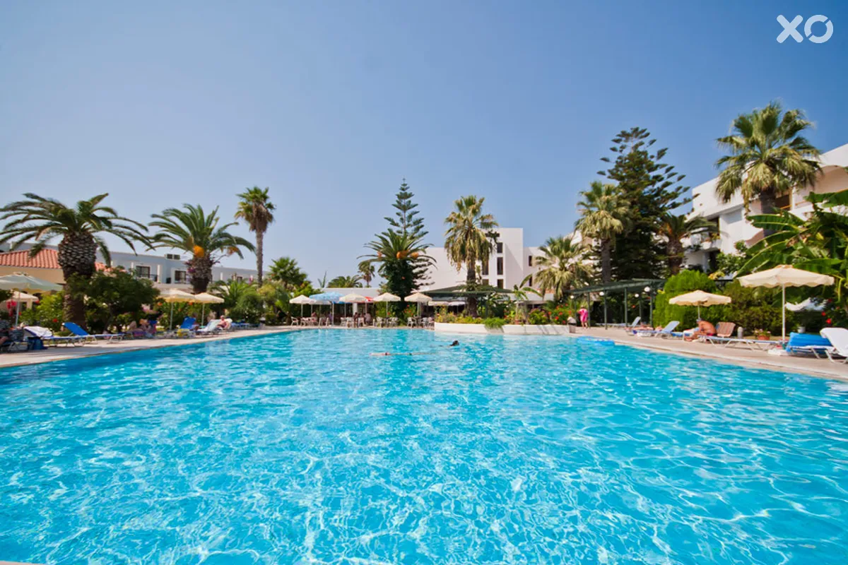 Tigaki Beach