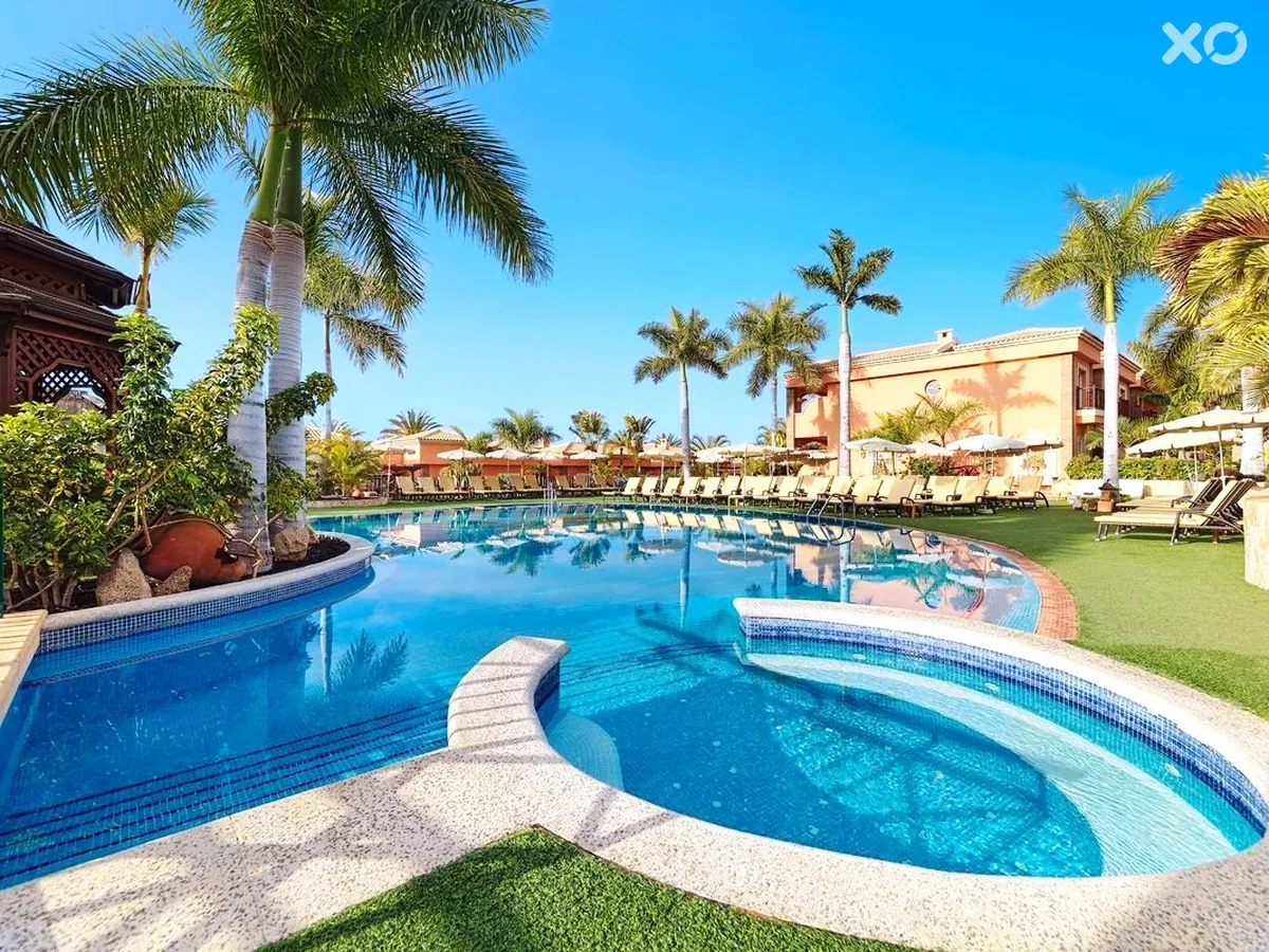 Green Garden Resort & Suites
