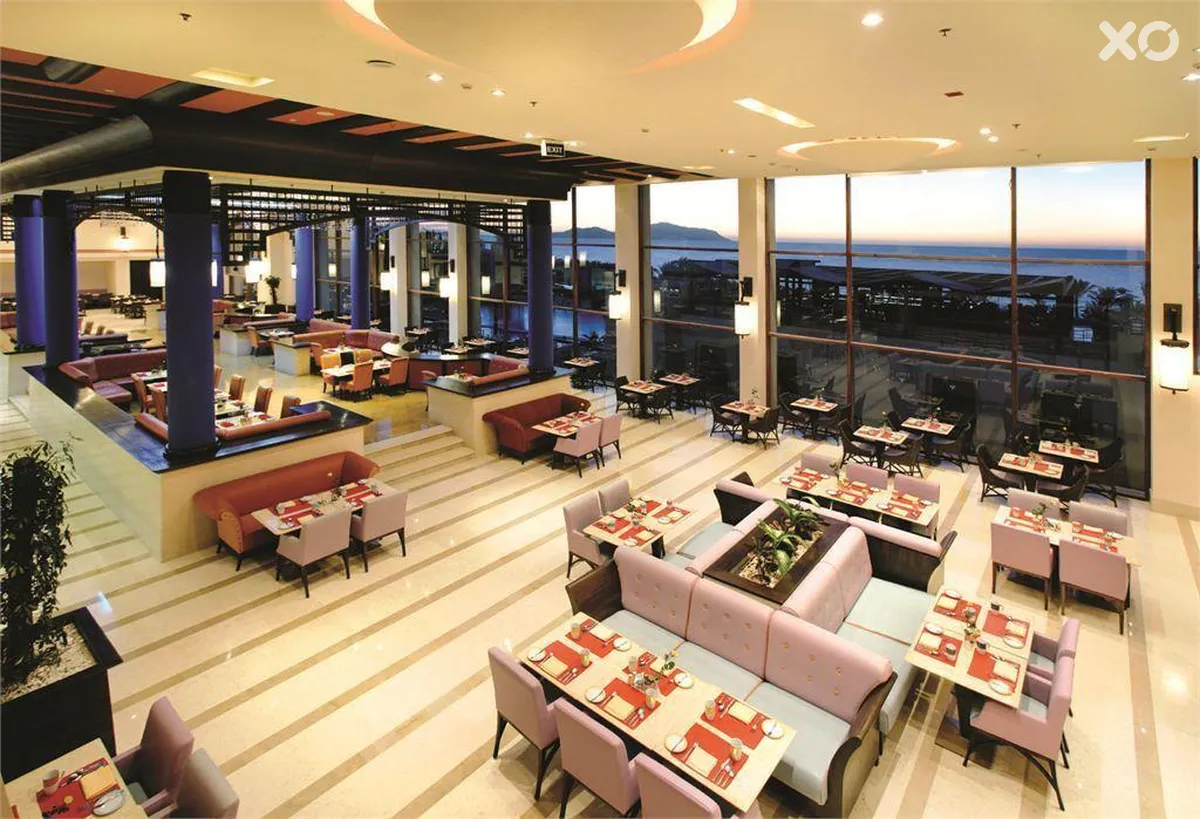 Grand Rotana Resort & Spa