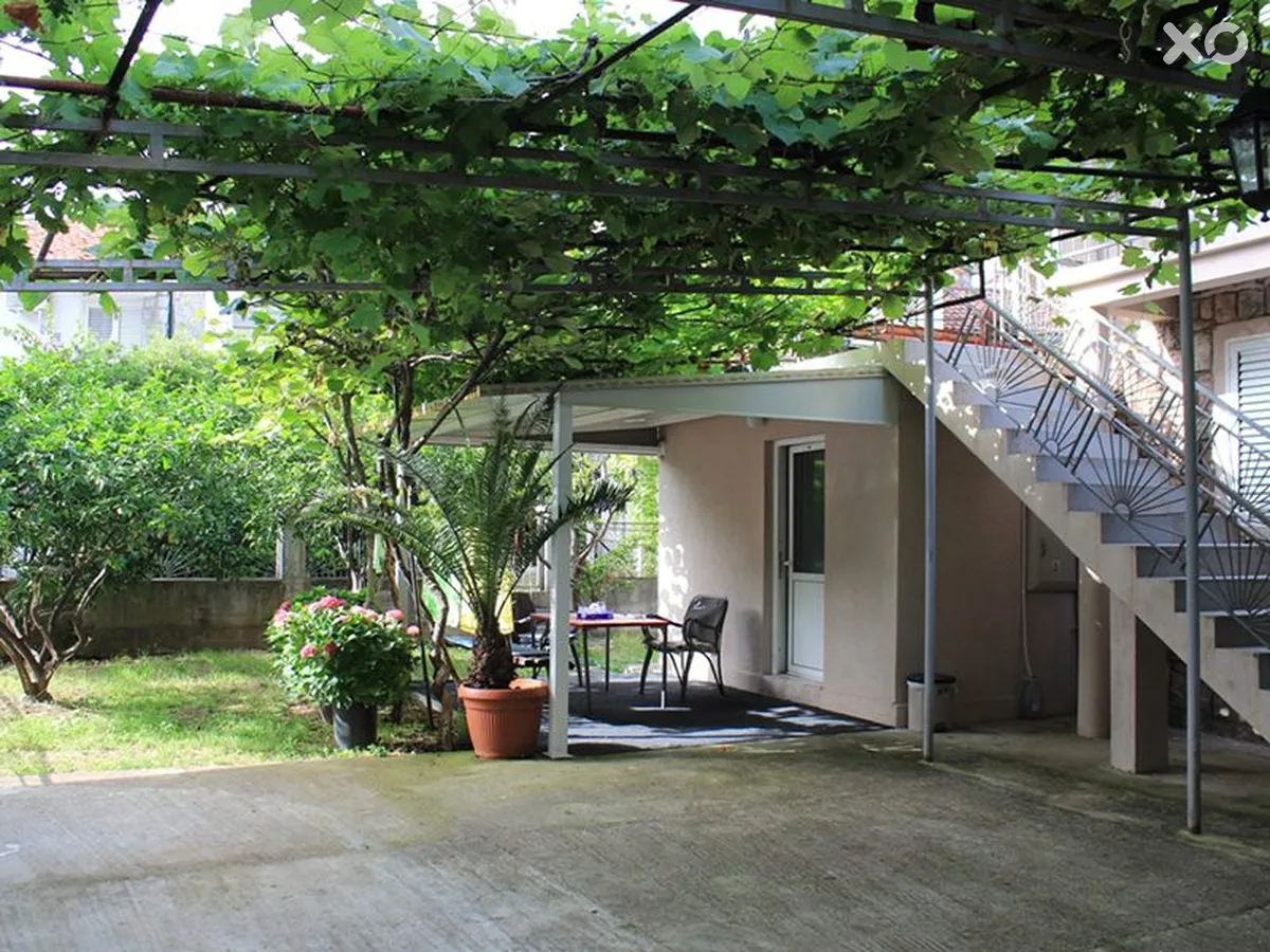 Danica Franeta Apartments