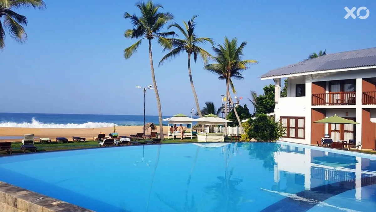Avenra Beach Hotel