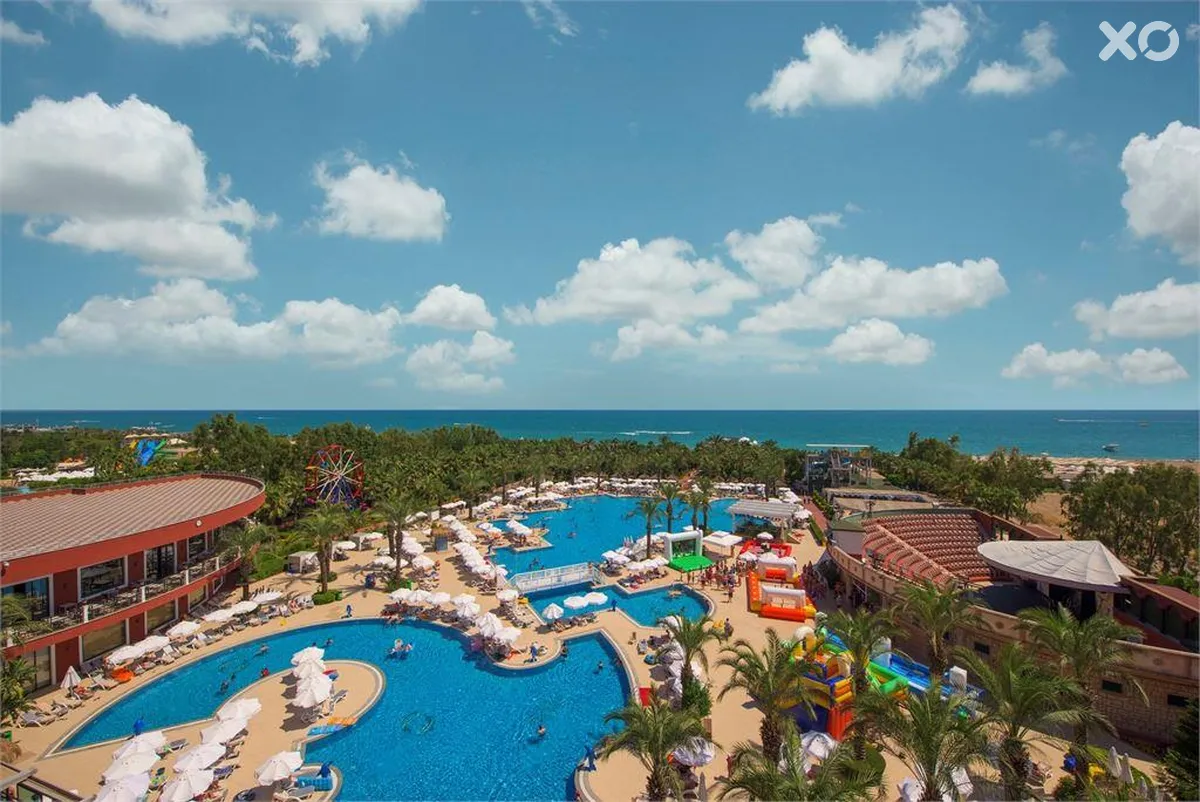Delphin Palace