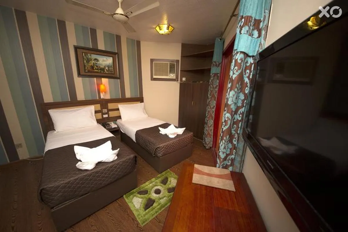 OYO 329 Down Town Hotel