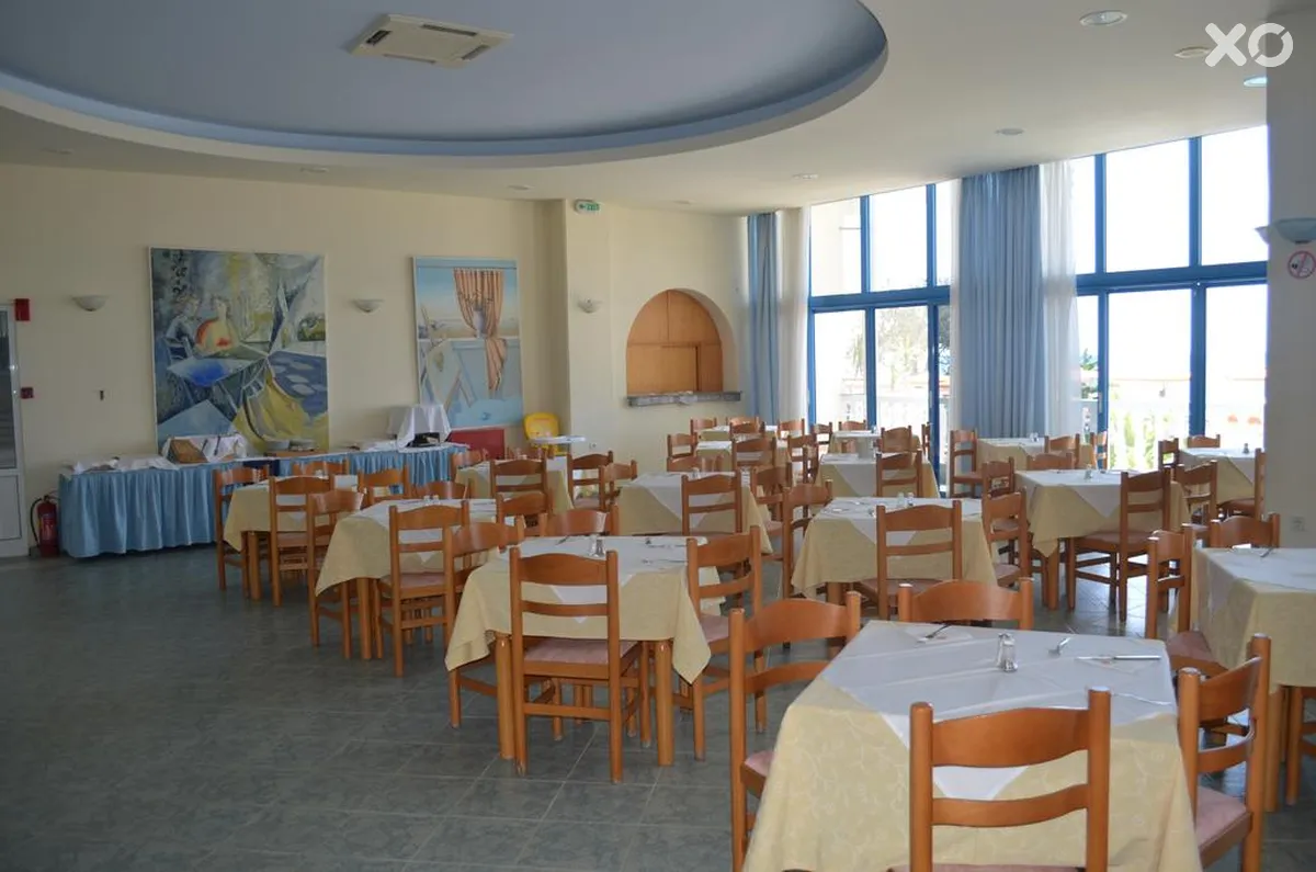 Kamari Beach Hotel