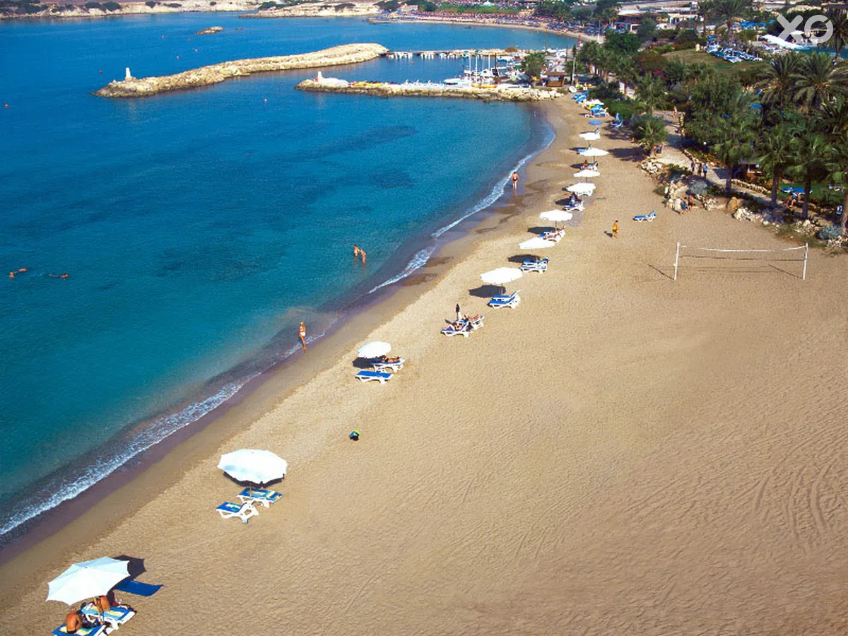 Coral Beach Hotel & Resort